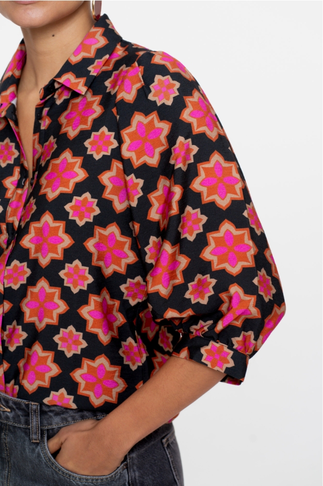 RETRO FLOWER PRINT BLOUSE 53664-20 BLACK/ PINK